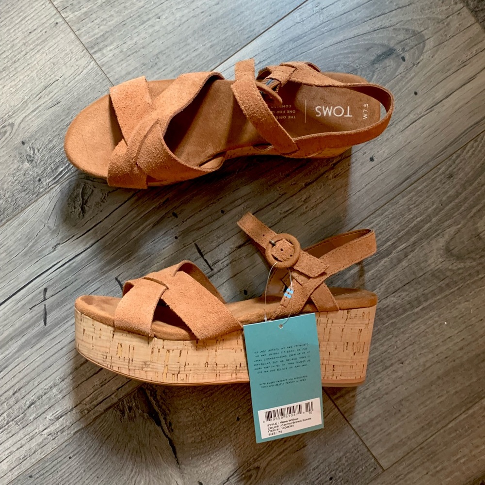 NWT TOMS 7.5 Women's Willow Sandals